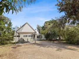 Steamer - Waterfront Retreat