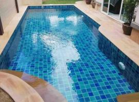 Luxury Pool Villa by Golf Courses & Elephant Sanctuary, hotel in Phuket