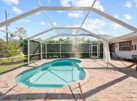 Superb Holiday Villa with a Pool in Bonita Springs
