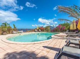 Bungalow confortable à Bouillante, 40 m² avec piscine partagée