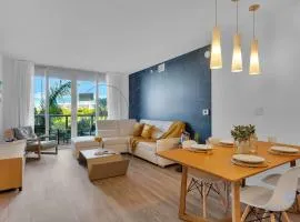 Spectacular Near Beach - 2 BR Apartment