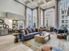 Resort Style Apt/Home in Houston Medical Centre