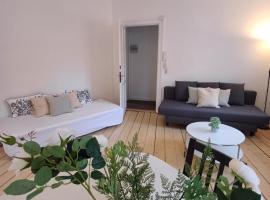 Luxurious 2 bedroom apartment near Jomfru Ane Gade, hotelli Aalborgissa