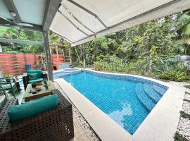 Guaratuba 2 Bertioga sobrado cinematográfico, praia a 200 metros da portaria, hotel in Bertioga