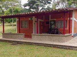Yarumito Finca Hotel Cabaña Gardenia、バルボサのホテル