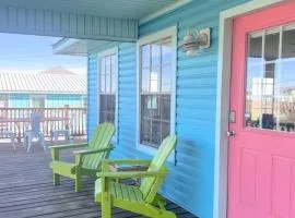 Walk to beach, pet-friendly