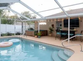 Escape to Secluded Spa, Heated Pool, Game Room, Firepit Near Crystal and Rainbow Rivers
