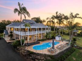Halt Hill - Byron Hinterland Large Homestead with sweeping views, hotel en Pearces Creek