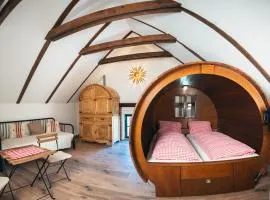 Weinfass Chalet Für 8 In Grub An Der March