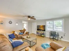 Less Than 1 Mi to Lake Secluded Ore City Getaway