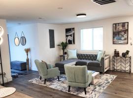 MGBT Homes n Car Rental Available, caba&ntilde;a en Atlanta