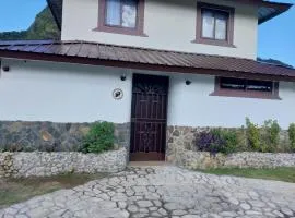 Cabaña Marys - privacidad y tranquilidad en las montañas de panamá