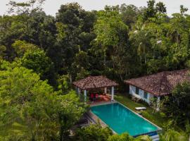 Emel's Retreat Villa, Hotel in Boossa
