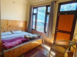 त्रिnity homestay