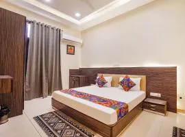 FabHotel Rivlet Premium - Nr Jama Masjid and Red Fort