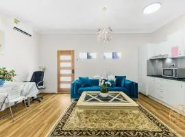 Carlingford sweet studio with WiFi& Parking