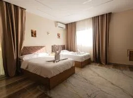 The View Pyramids Gold one