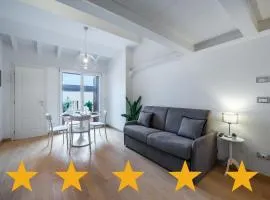 LUXURY FLAT and FREE PARKING