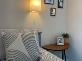 The Studio Apartment, Sleeps 4, Town Centre