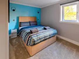 Cosy 4 Bedroom Home In Glasgow City - Free Parking