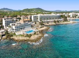 Hotel Atolon & Kaafu Beach Club – hotel w mieście Cala Bona
