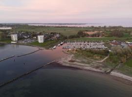 ZVGB - Trenkner Flossis Seaside Home, Hotel in Schausende