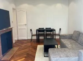 Magnifique appartement 2 chambres Paris 16e Trocadéro Tour Eiffel