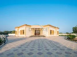Country-side Farm Villa Best for Group Gatherings by Deluxe Holiday Homes
