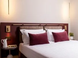 Adoro Hotel