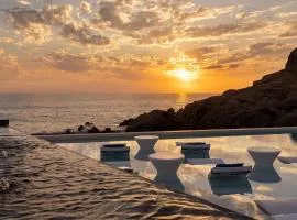 Boutique Ocean Escape with Relaxing Amenities
