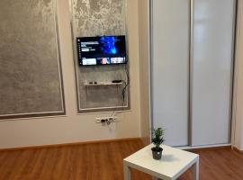 1 st may plaza de luxe