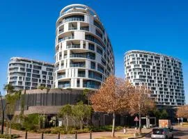 2115 Kepler, Ellipse - Serene Luxury