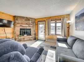 2 Mi to Granby Ranch Mtn-View Studio with Perks, Hotel in Granby