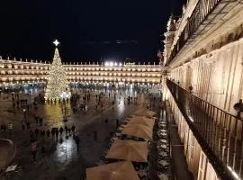 Toro 2, 2º en la misma Plaza Mayor de Salamanca
