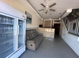 Hotel Terraza Zoe, cheap hotel in Managua