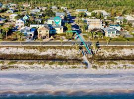 Salty Pelican, Hotel in Mexico Beach