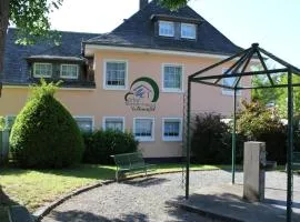 Schöne Ferienwohnung In Daun Mit Garten