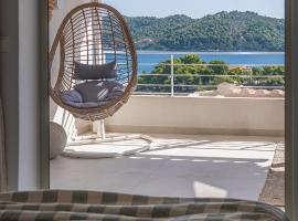 Noemia Skiathos, hotel de playa en Sk&iacute;athos