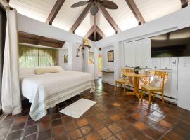 Treehouse Private Village at Barnacle Resort, hotel em Big Pine Key