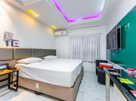 Amy Motel – hotel w mieście Blumenau