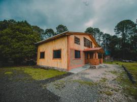 Caba&ntilde;as La Fogata, cabin in La Ciudad