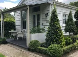 The Wash-House historic Cottage Close to Hobbiton & Fieldays