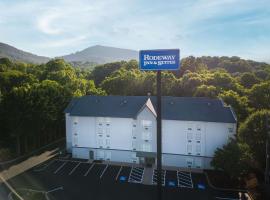 Rodeway Inn & Suites near Outlet Mall - Asheville, hotel v destinaci Asheville