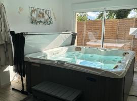 Victory Lodge spa, chal&eacute; alpino em Choisy-la-Victoire