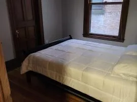 Fully furnished 3 bedrooms loft