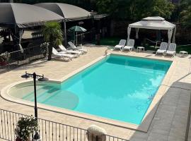 AGRITURISMO I CAMINI, hotel em Leinì