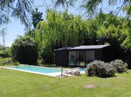 Alquiler Casa Exclusivo Country Causana 6 Personas en Villa Carlos Paz, hotel en Villa Carlos Paz