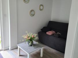 Studio indépendant, hotel in Saint-Égrève