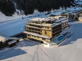 Hotel Tirolerhof 4 Sterne Superior, hotel na Tuxu