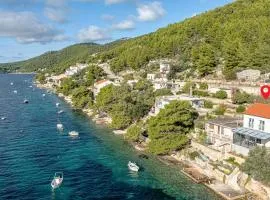 Nice Home In Karbuni With Wifi